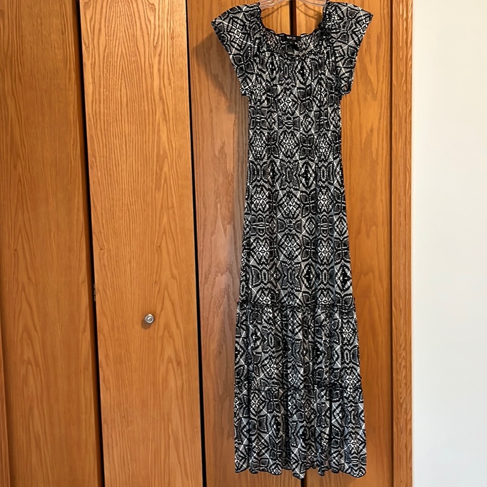 Style & Co Maxi Dress. Black and White Graphic Pattern.